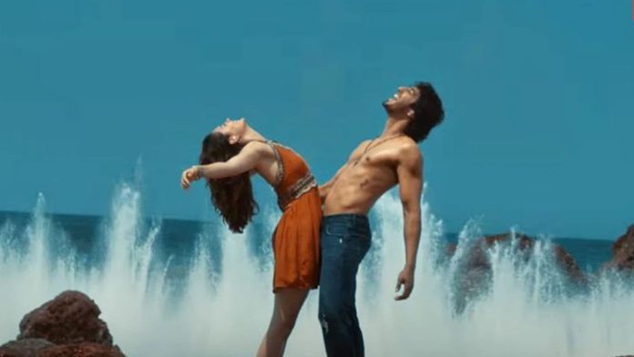 saiyara-film-review-box-office-success