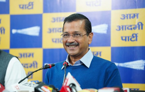 AAP की चंदे वाली डायरी खुली तो निकले कई बड़े नाम: CJP के आशुतोष रांका ने भी दिया केजरीवाल की पार्टी को चंदा, मचा राजनीतिक घमासान