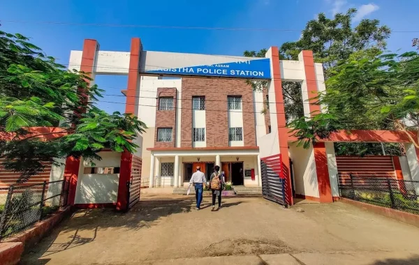 गुवाहाटी में सीजेपी के आशुतोष रांका की हिरासत पर गरमाई सियासत; अभिजीत दीपके का बड़ा ऐलान, ‘मैं भी जाऊंगा असम’