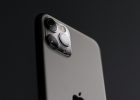 iPhone 18 Launch & Features: एप्पल के अगले फ्लैगशिप फोन में मिलेंगे क्रांतिकारी बदलाव, जानें क्या है पूरा मामला व इसकी कीमत