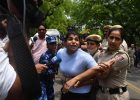 दिल्ली पुलिस पर यौन हमले का गंभीर आरोप: सड़कों पर उतरीं महिलाओं ने खोले राज, जानें क्या है पूरा मामला व इसके पीछे की वजह