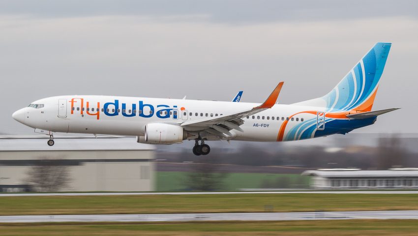 कौन थे वो 2 ‘मिस्ट्री पायलट’, जिन्होंने FlyDubai विमान को बचाया? कॉकपिट में पहुंचकर बचाई 182 जानें – जानें क्या है पूरा मामला व इसके पीछे की वजह