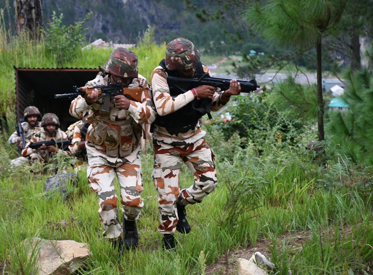 अरुणाचल बॉर्डर पर भारत-चीन तनाव: आईटीबीपी डीजी के बयान के बाद सियासत गरमाई, जानें पूरा मामला