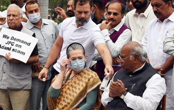राहुल गांधी का तीसरे दिन भी प्रोटेस्ट जारी, बोले- ‘मोदी, शाह, भागवत और ज्ञानेश ने साज़िश करके देश को किया हाइजैक’