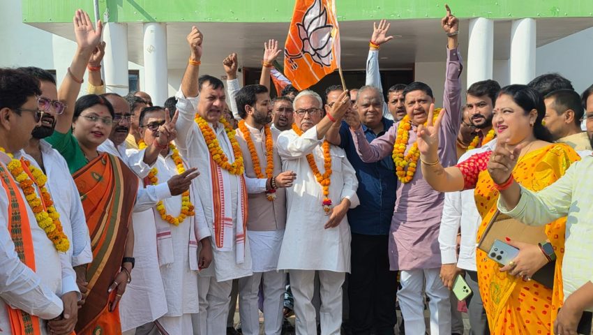 यूपी MLC चुनाव: गोरखपुर में कांटे की टक्कर में BJP की जीत, सपा ने लगाया गड़बड़ी का आरोप; उम्मीदवार बदलना भी पड़ा भारी